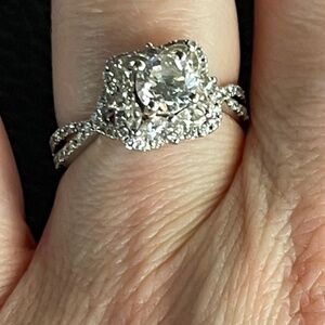 Monique Lluhlier Engagement ring